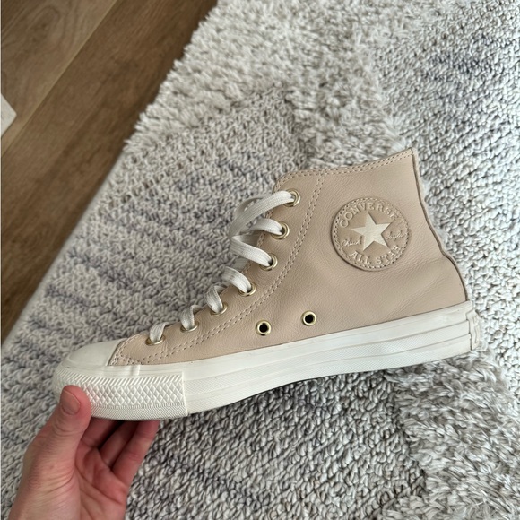 Chuck Taylor All Star Earthy Neutrals leather high top sneakers size 7.5 - Picture 7 of 16